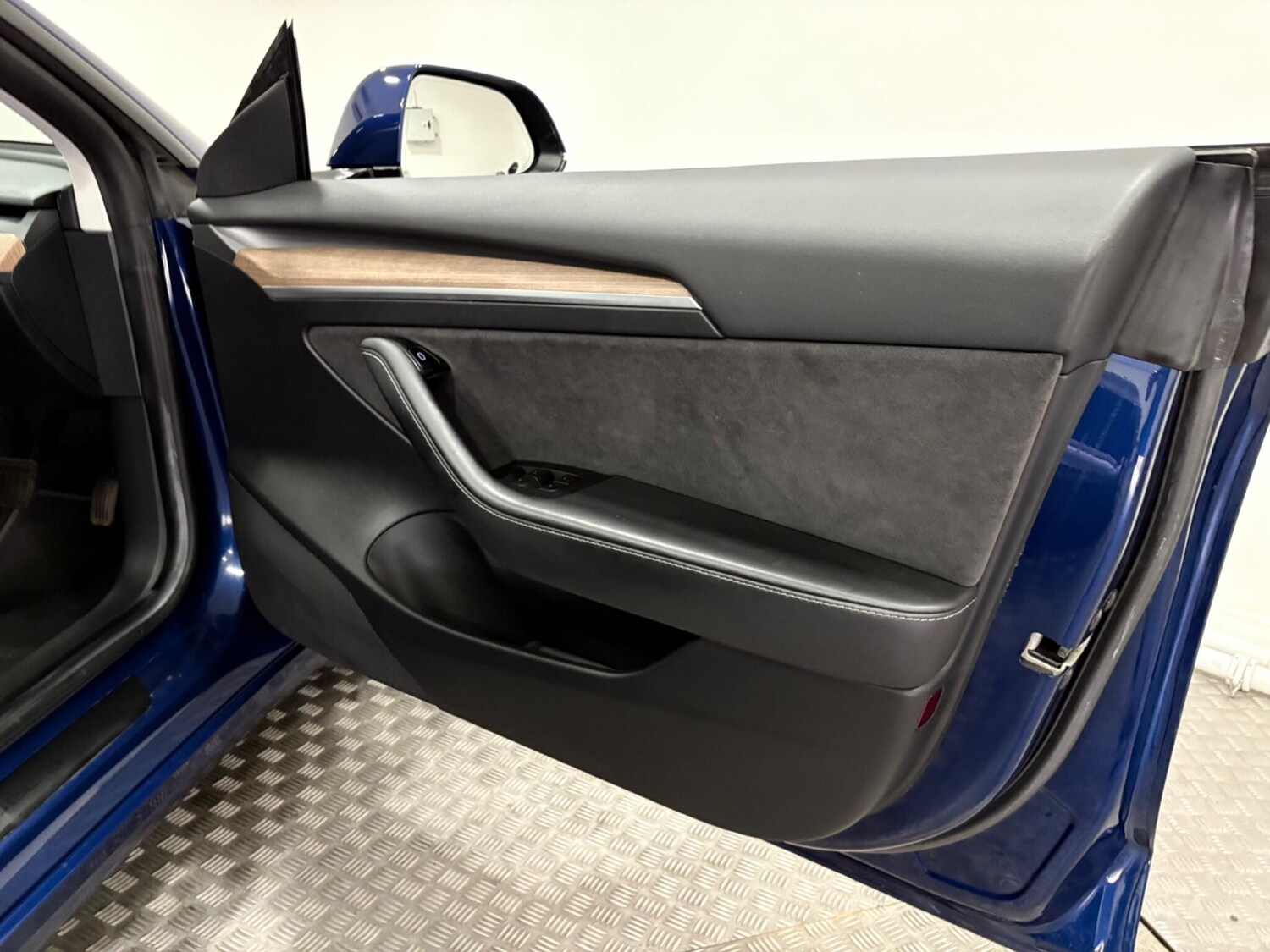 Used Tesla Model 3 2021 for sale - 76399324: Photo 33