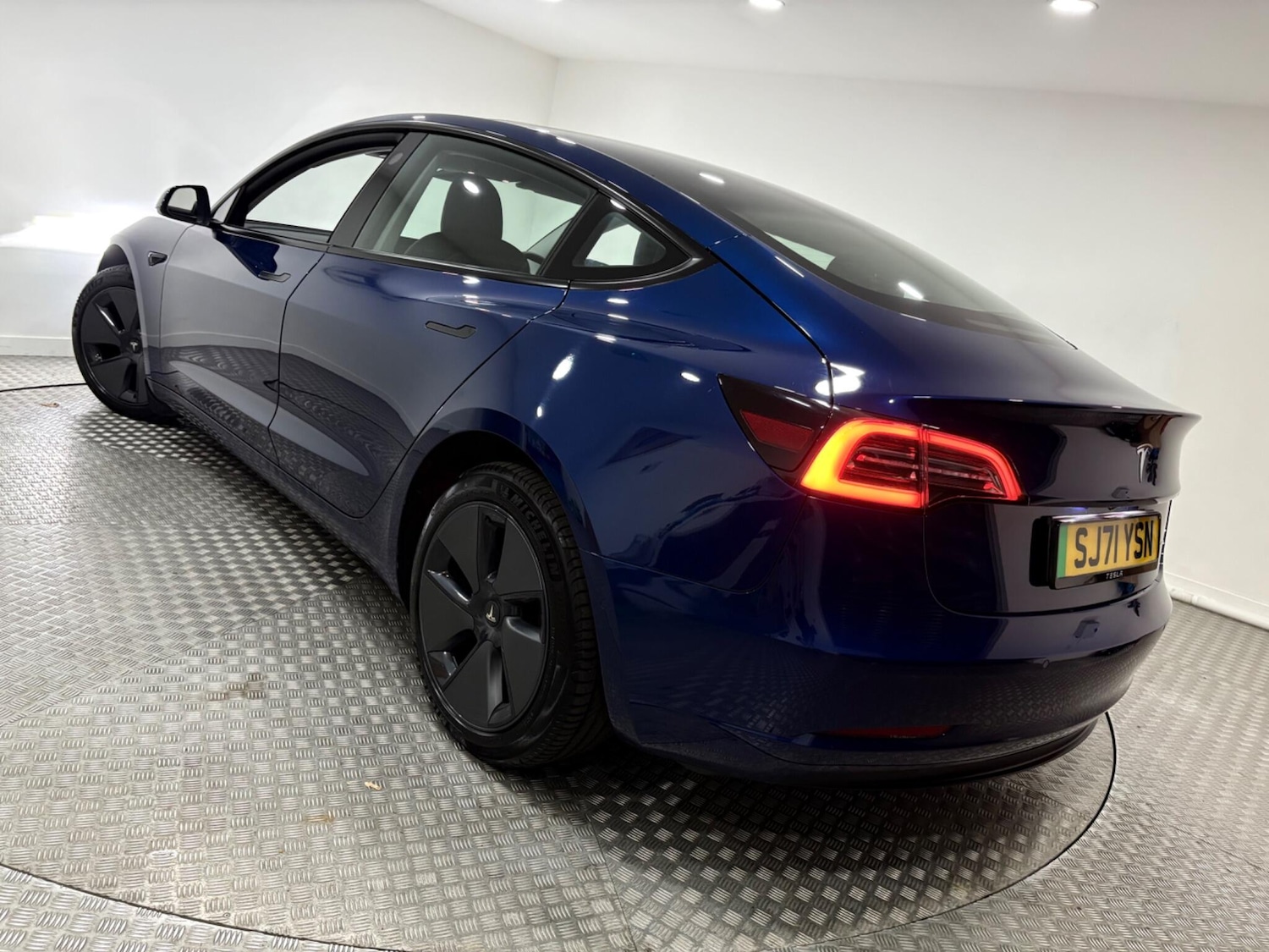 Used Tesla Model 3 2021 for sale - 76399324: Photo 45