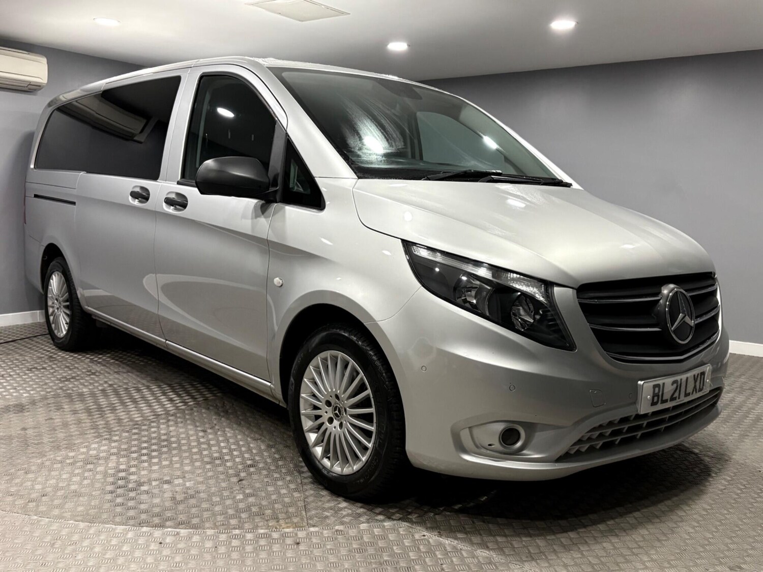 Used Mercedes-Benz Vito for sale - 77637785: Photo 1