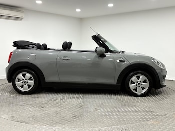 Used MINI Convertible 2020 for sale - 77015714: Photo