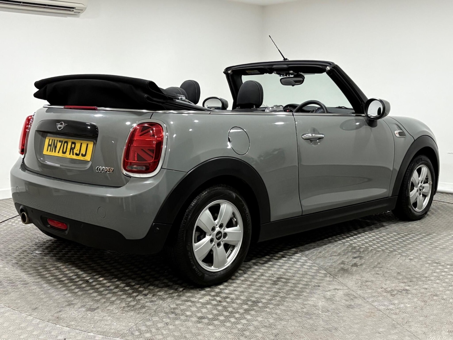 Used MINI Convertible 2020 for sale - 77015714: Photo 3