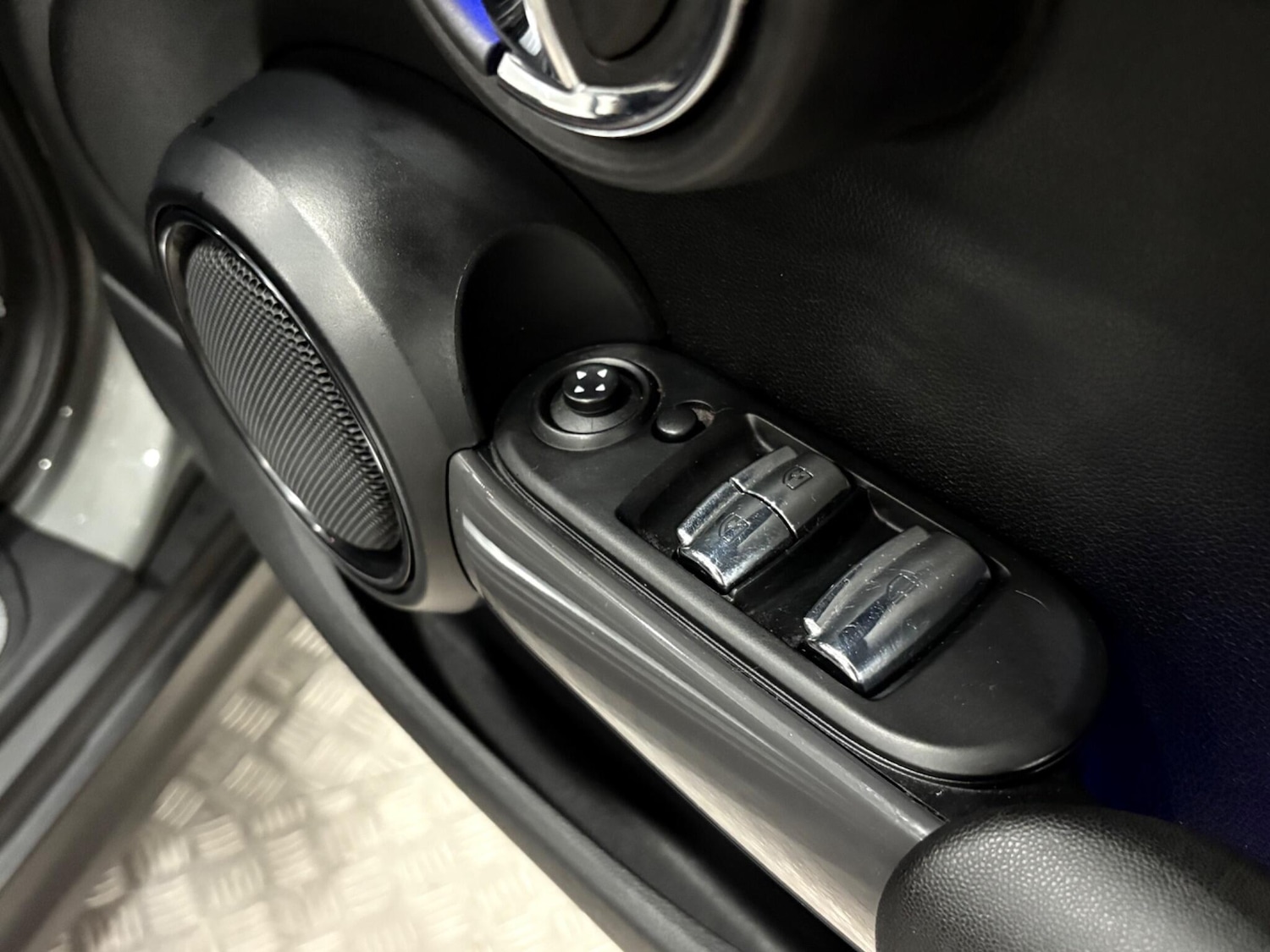 Used MINI Convertible 2020 for sale - 77015714: Photo 41