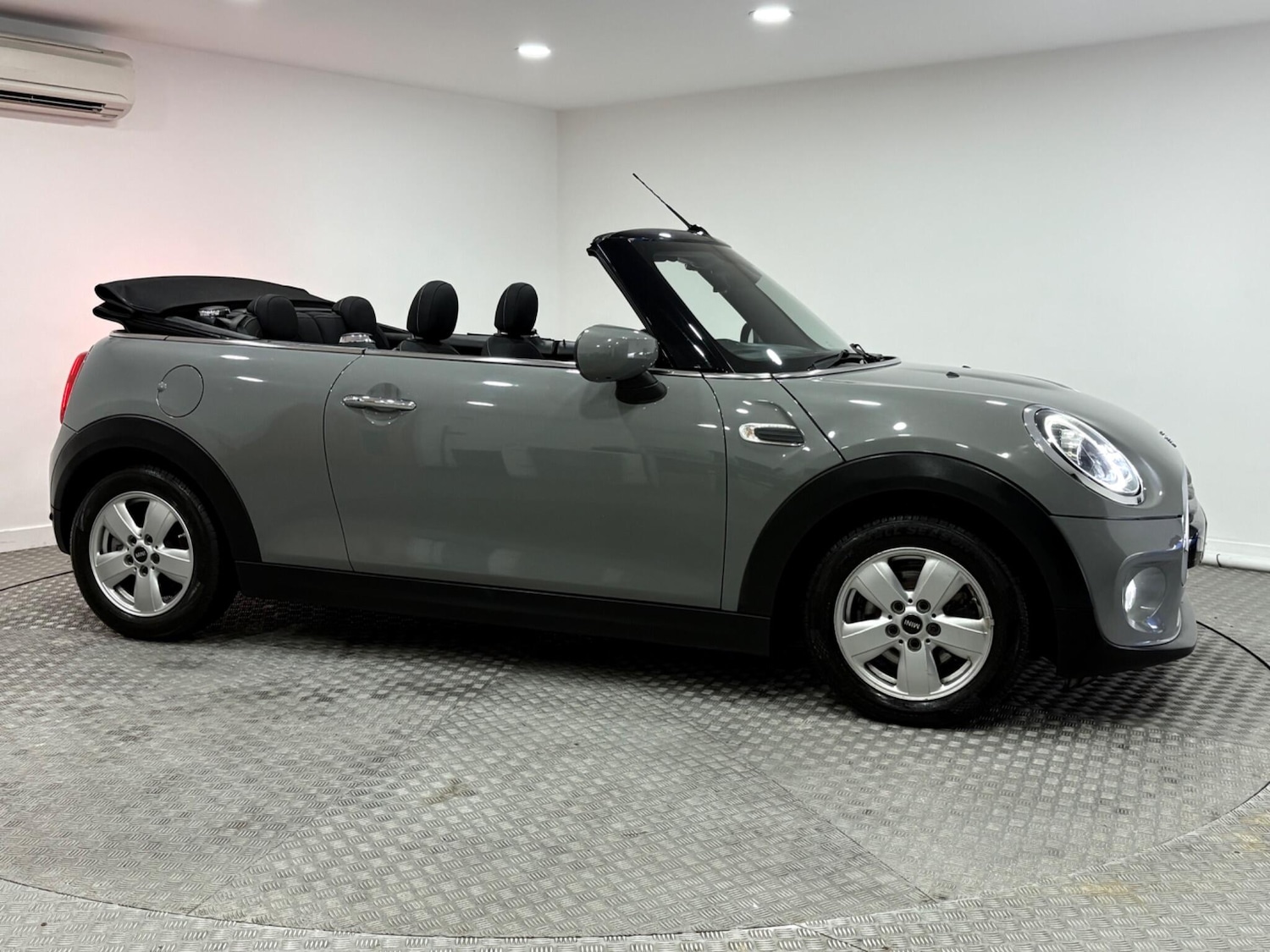 Used MINI Convertible 2020 for sale - 77015714: Photo 56