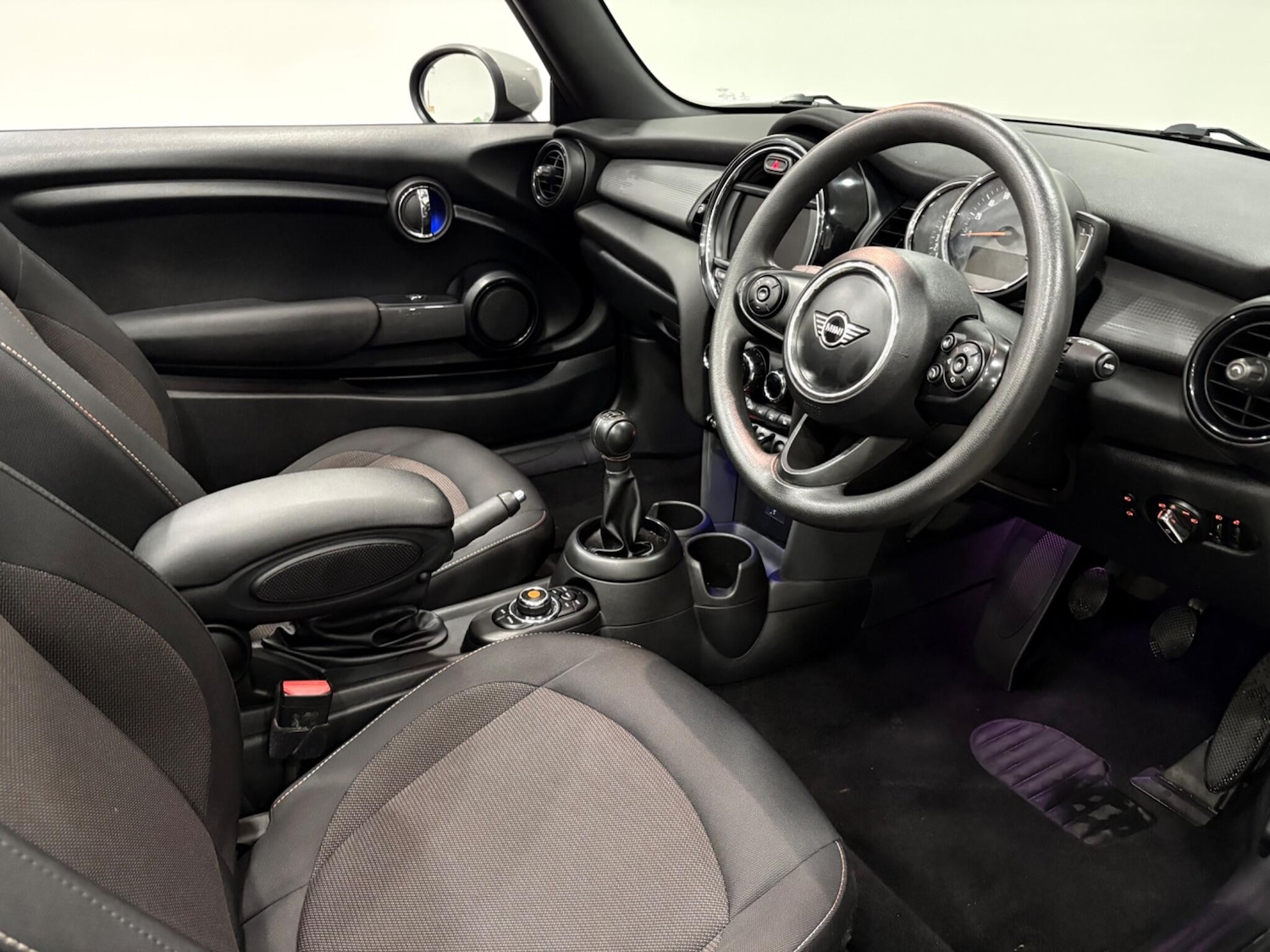 Used MINI Convertible 2020 for sale - 77015714: Photo 9