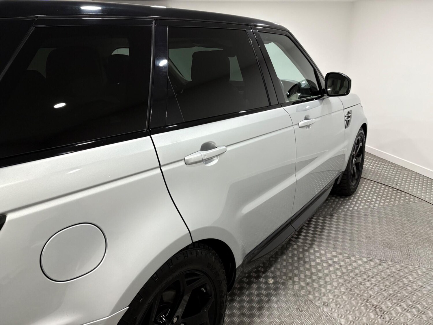 Used Land Rover Range Rover Sport 2018 for sale - 75857282: Photo 57