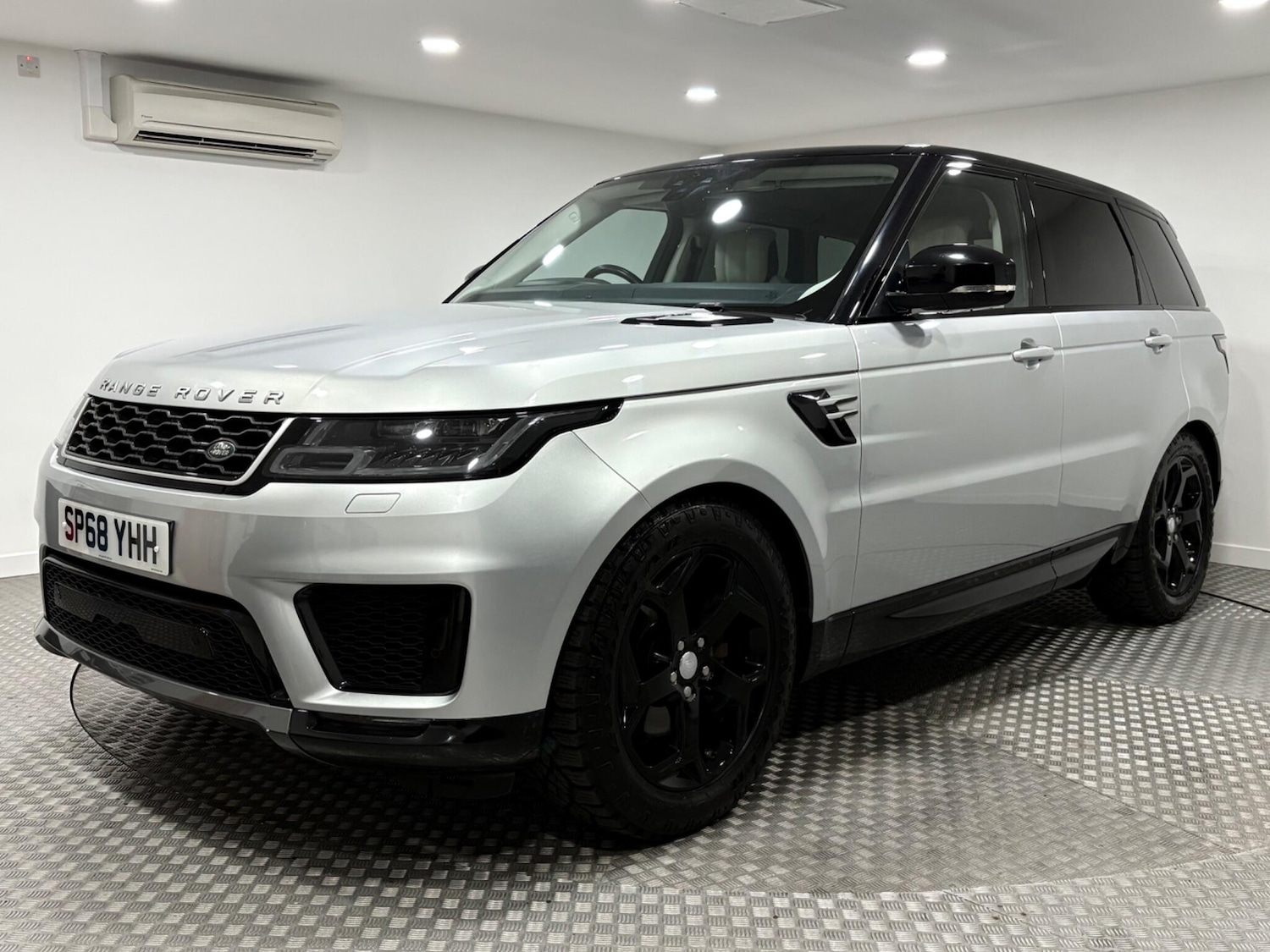 Used Land Rover Range Rover Sport 2018 for sale - 75857282: Photo 7