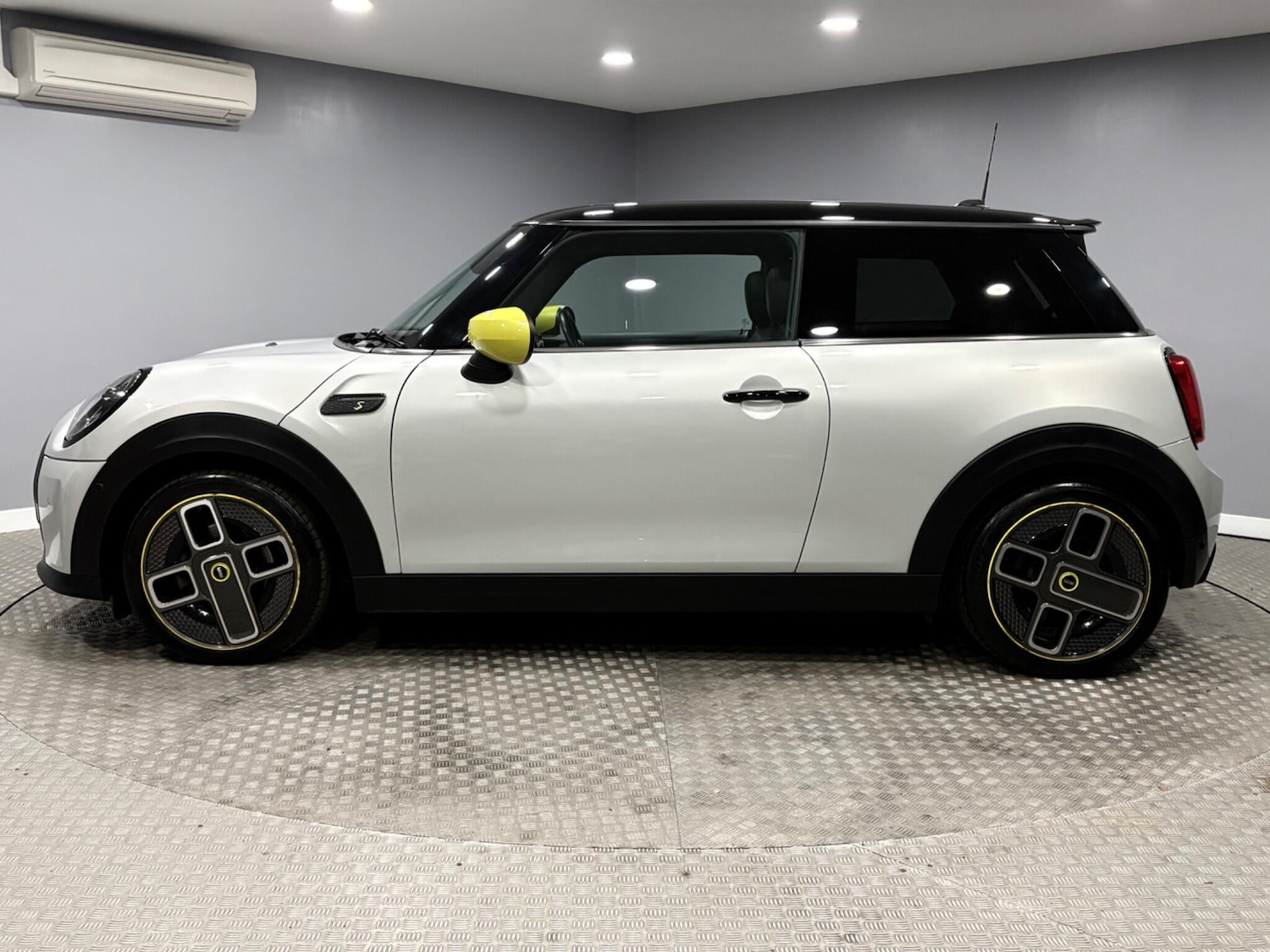 Used MINI Hatch 2021 for sale - 78115627: Photo 6