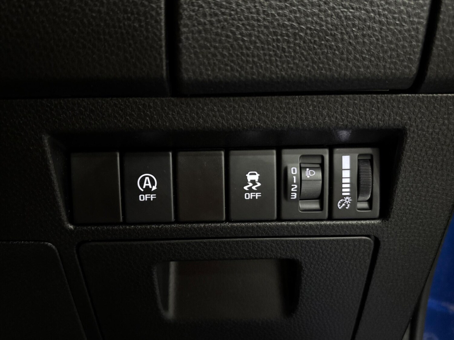 Used Isuzu D-Max 2023 for sale - 76326105: Photo 33