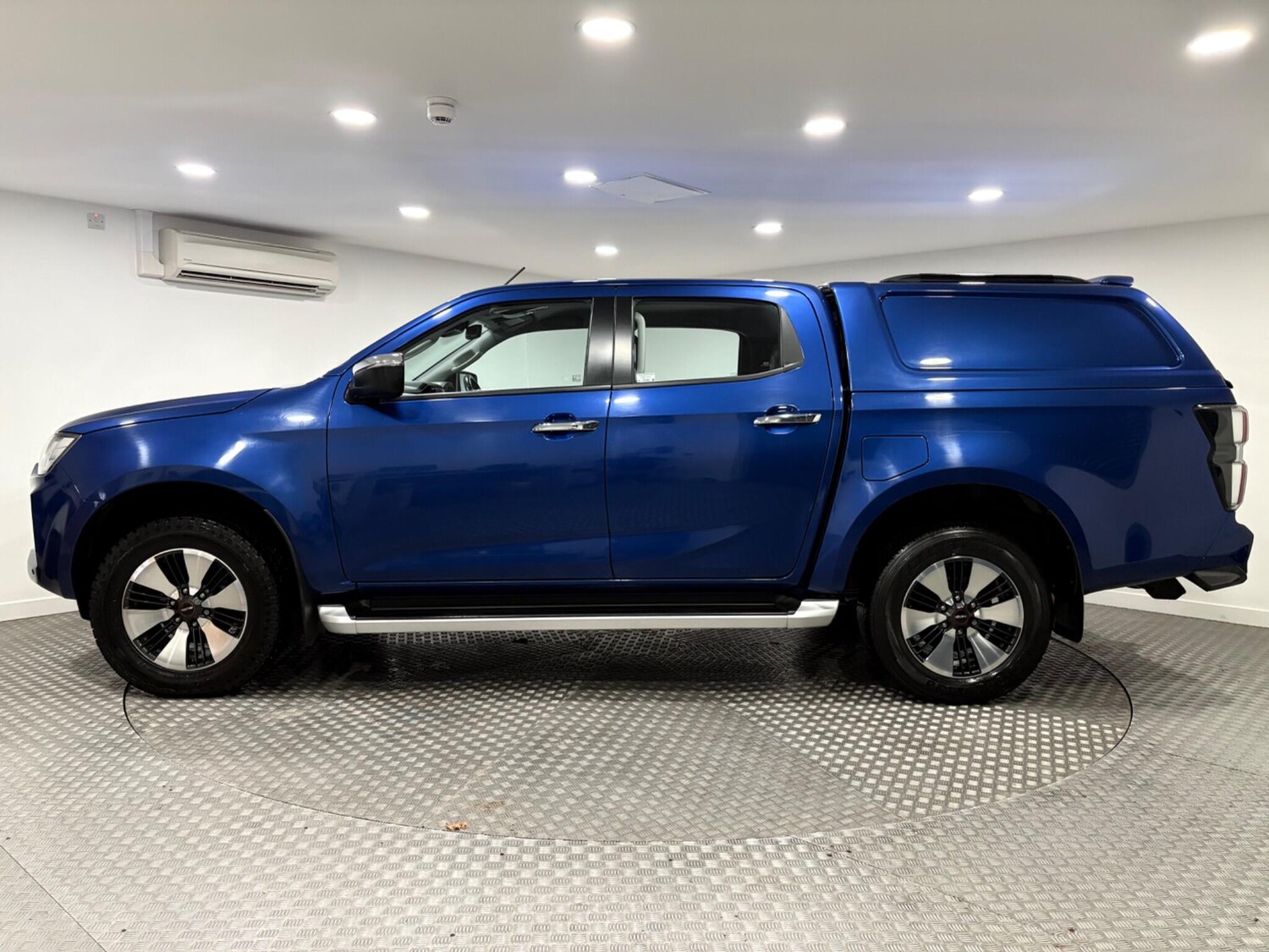 Used Isuzu D-Max 2023 for sale - 76326105: Photo 6