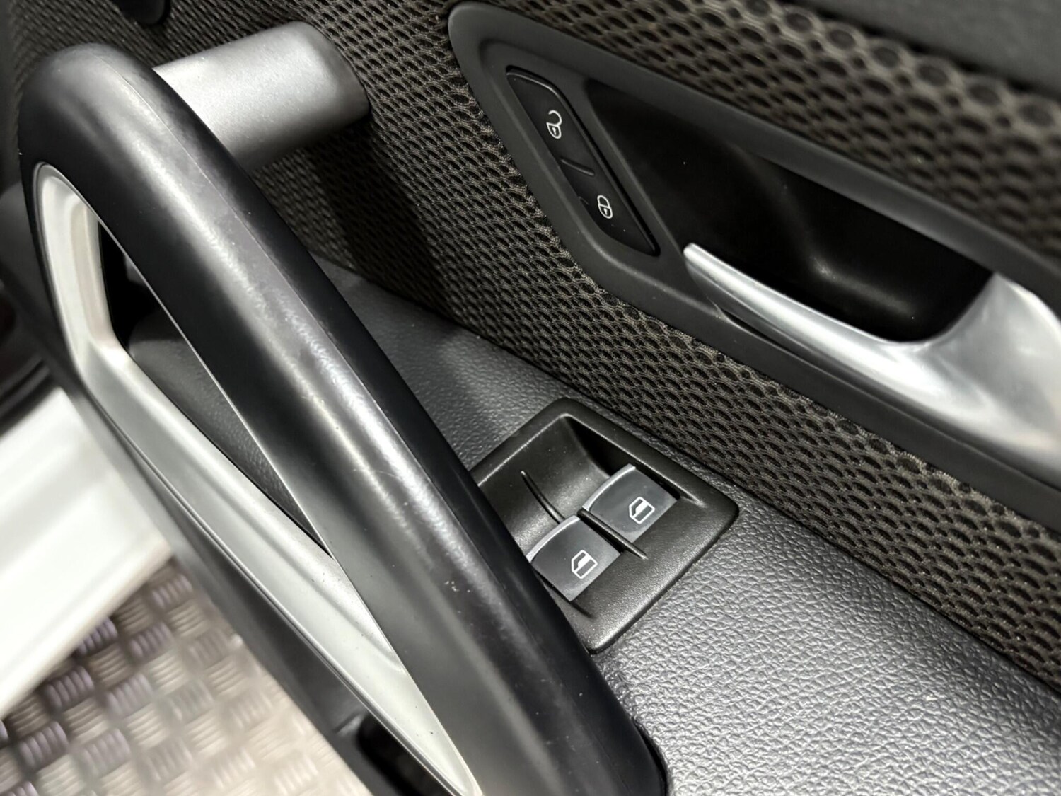 Used Volkswagen Scirocco 2017 for sale - 76295194: Photo 32