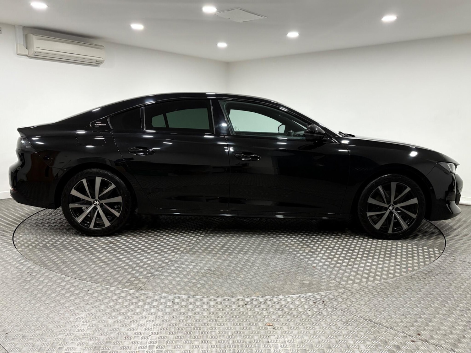 Used Peugeot 508 2020 for sale - 76727885: Photo 2
