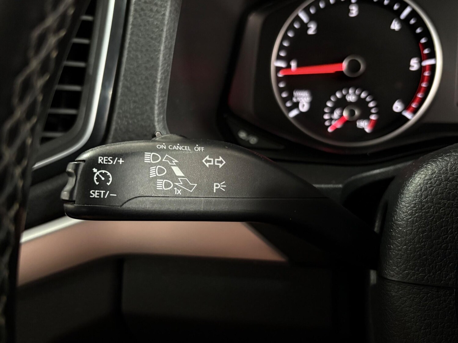 Used Volkswagen Amarok 2018 for sale - 76337125: Photo 14