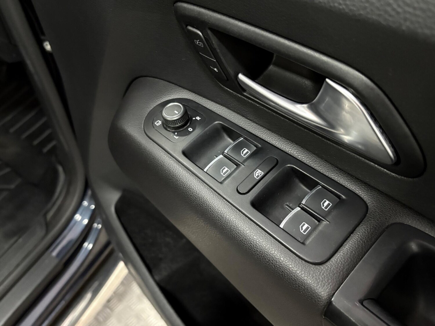 Used Volkswagen Amarok 2018 for sale - 76337125: Photo 34