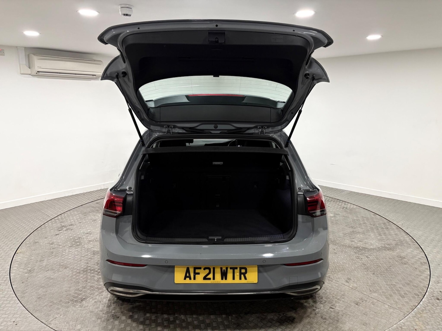 Used Volkswagen Golf 2021 for sale - 77412212: Photo 33