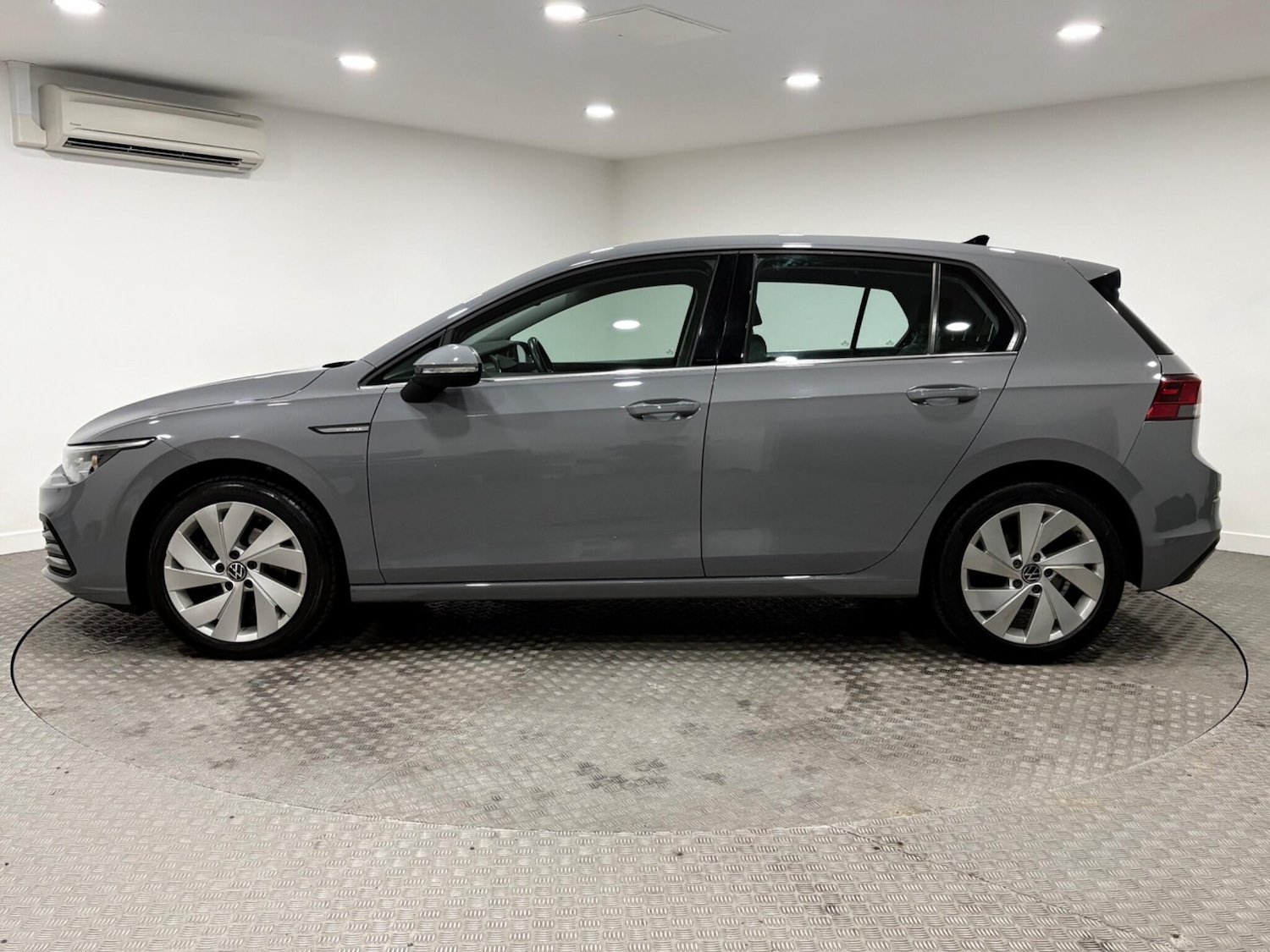 Used Volkswagen Golf 2021 for sale - 77412212: Photo 6
