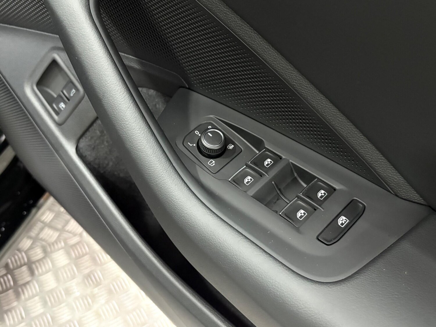 Used Volkswagen Passat 2025 for sale - 76042796: Photo 43