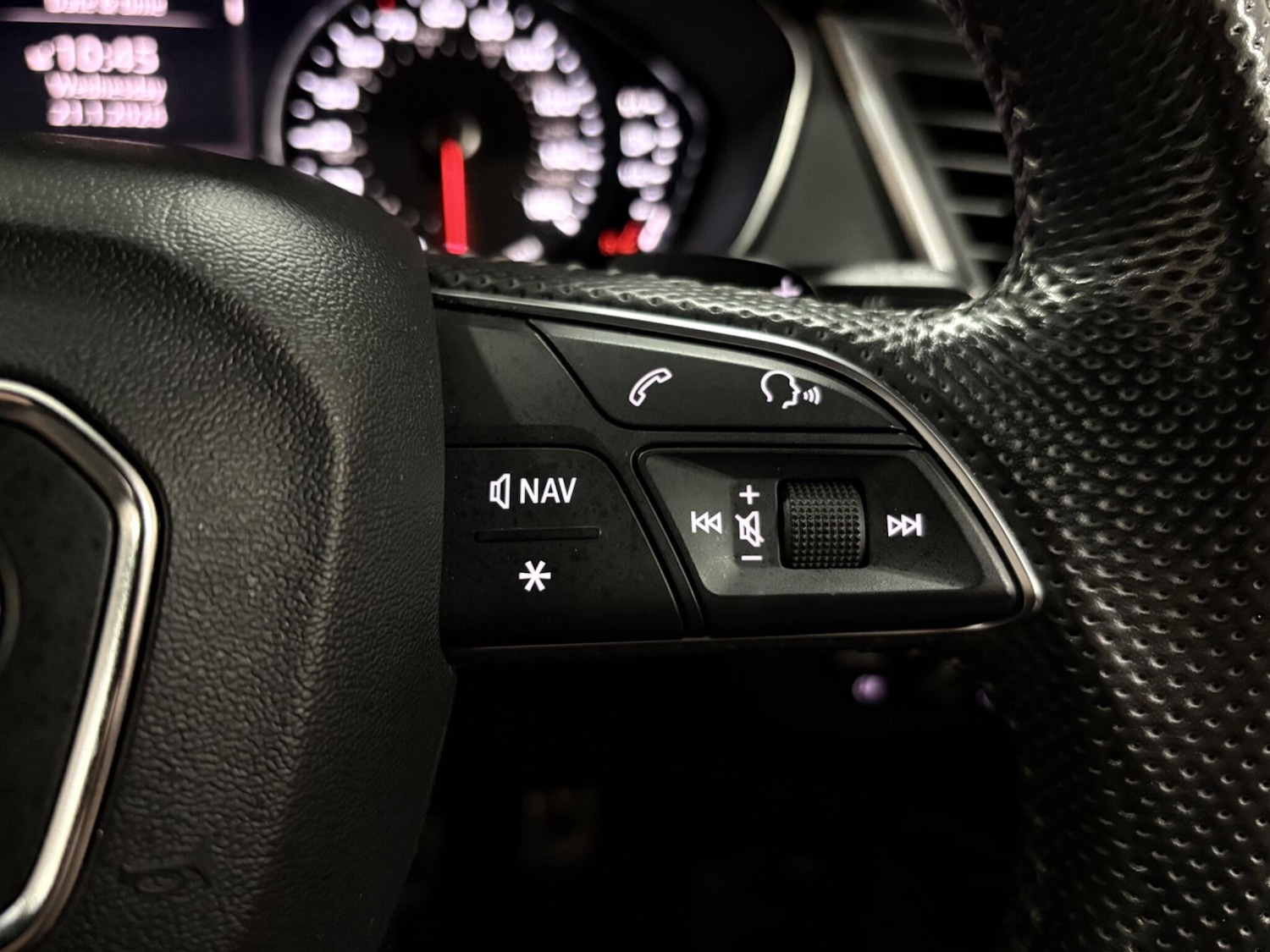 Used Audi Q5 2019 for sale - 77940485: Photo 19