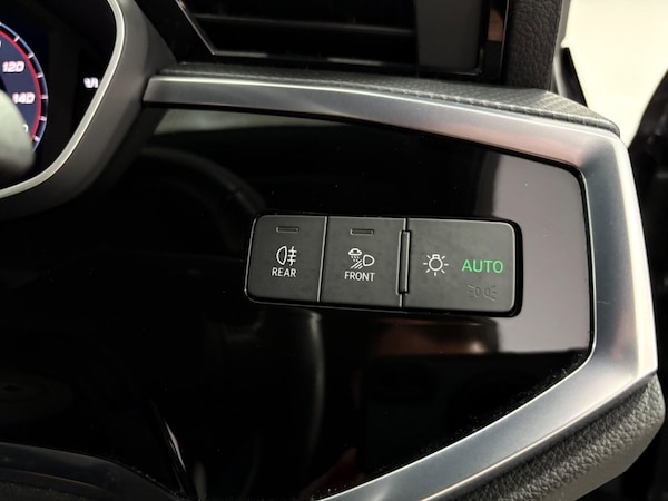 Used Audi Q3 2020 for sale - 76095170: Photo 36