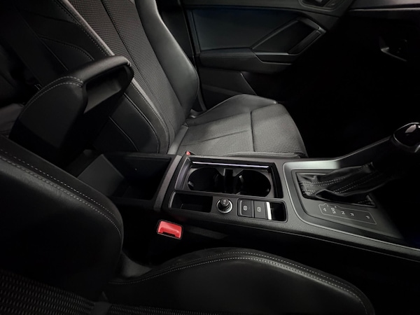 Used Audi Q3 2020 for sale - 76095170: Photo 38