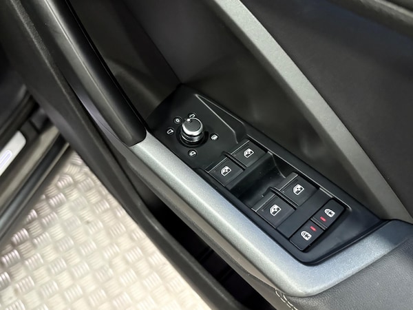 Used Audi Q3 2020 for sale - 76095170: Photo 39