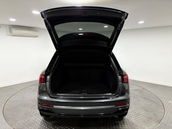 Used Audi Q3 2020 for sale - 76095170: Photo 46