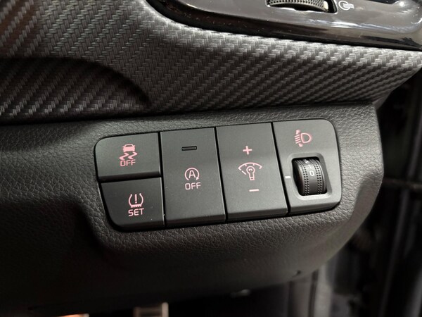 Used Kia Stonic 2021 for sale - 75608885: Photo 34