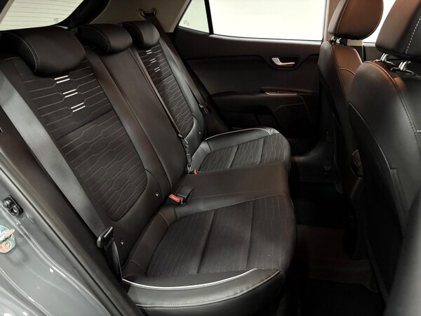Used Kia Stonic 2021 for sale - 75608885: Photo 38