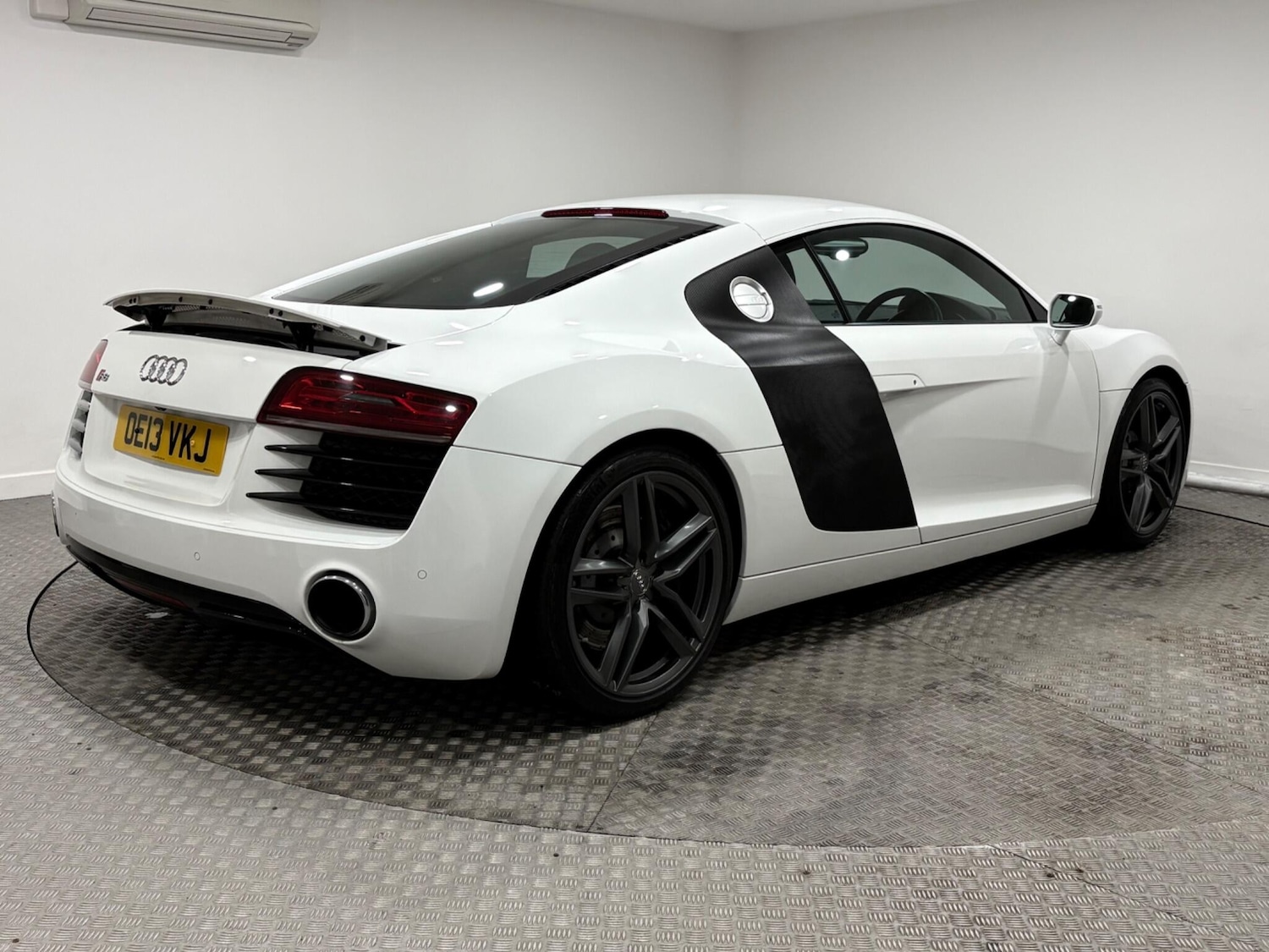 Used Audi R8 2013 for sale - 77345428: Photo 3