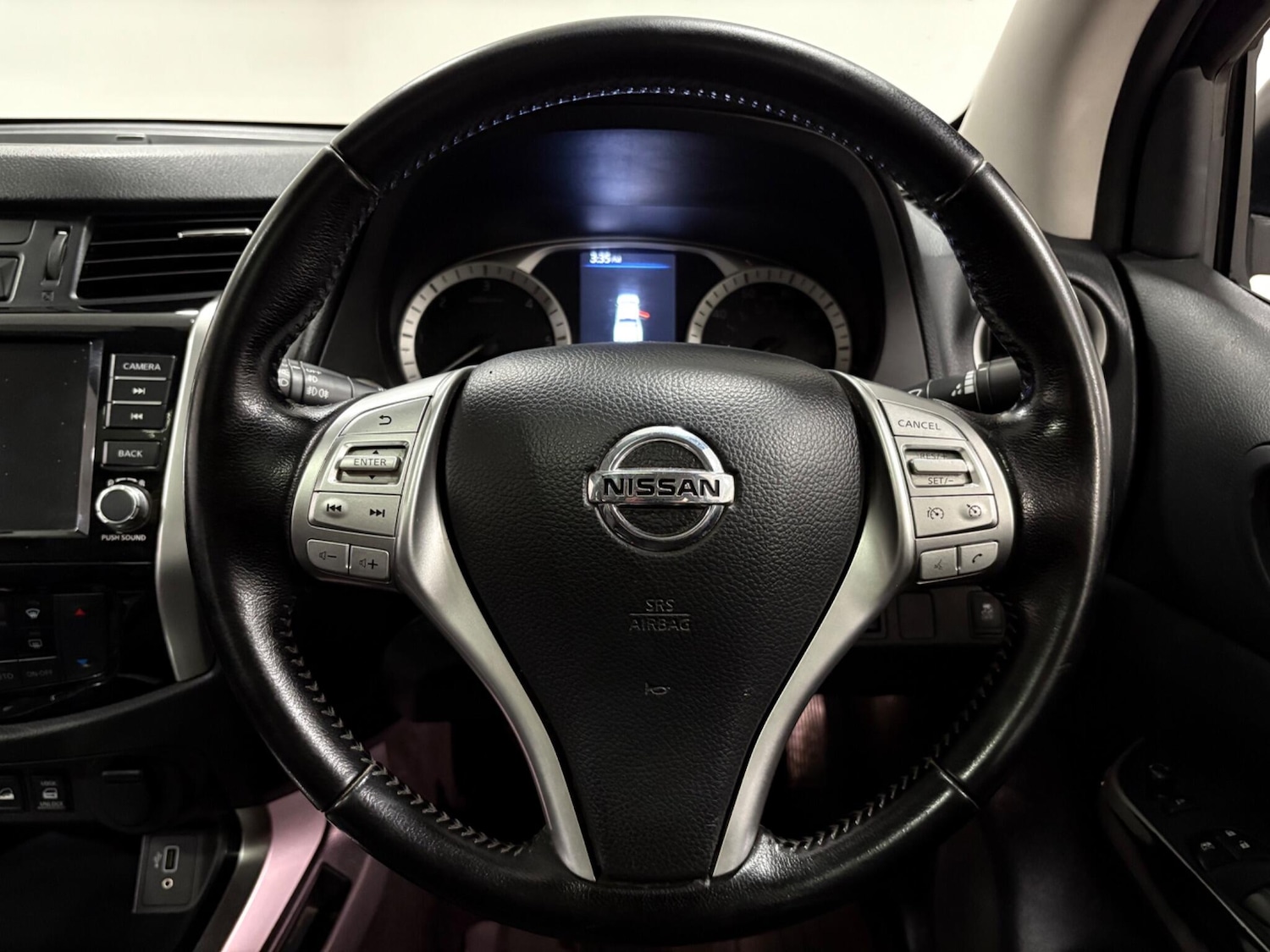 Used Nissan Navara 2021 for sale - 77020898: Photo 14