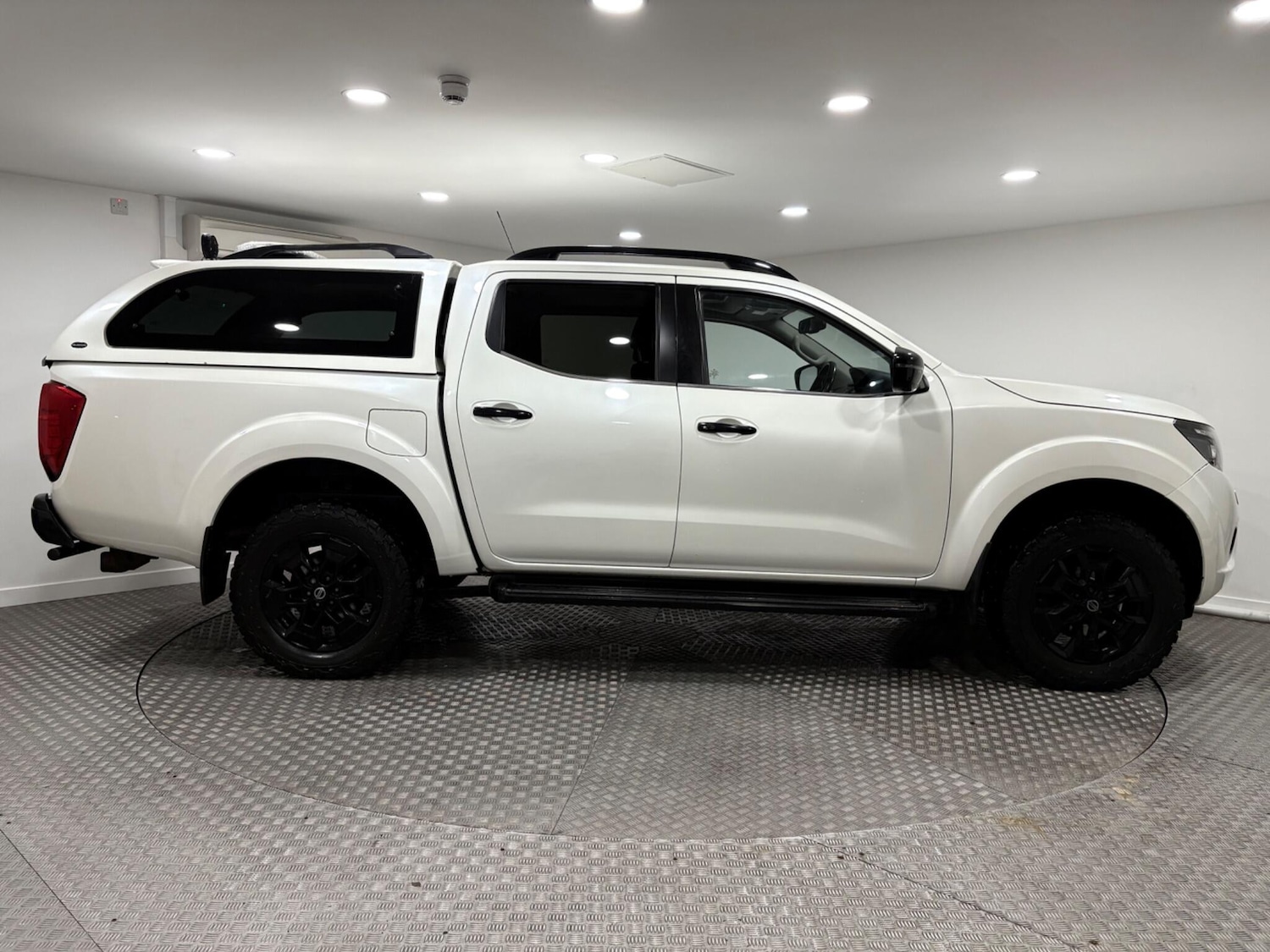 Used Nissan Navara 2021 for sale - 77020898: Photo 2
