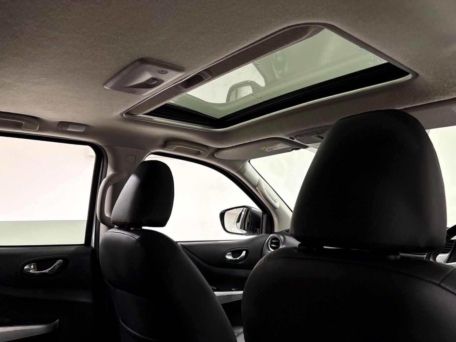 Used Nissan Navara 2021 for sale - 77020898: Photo 35