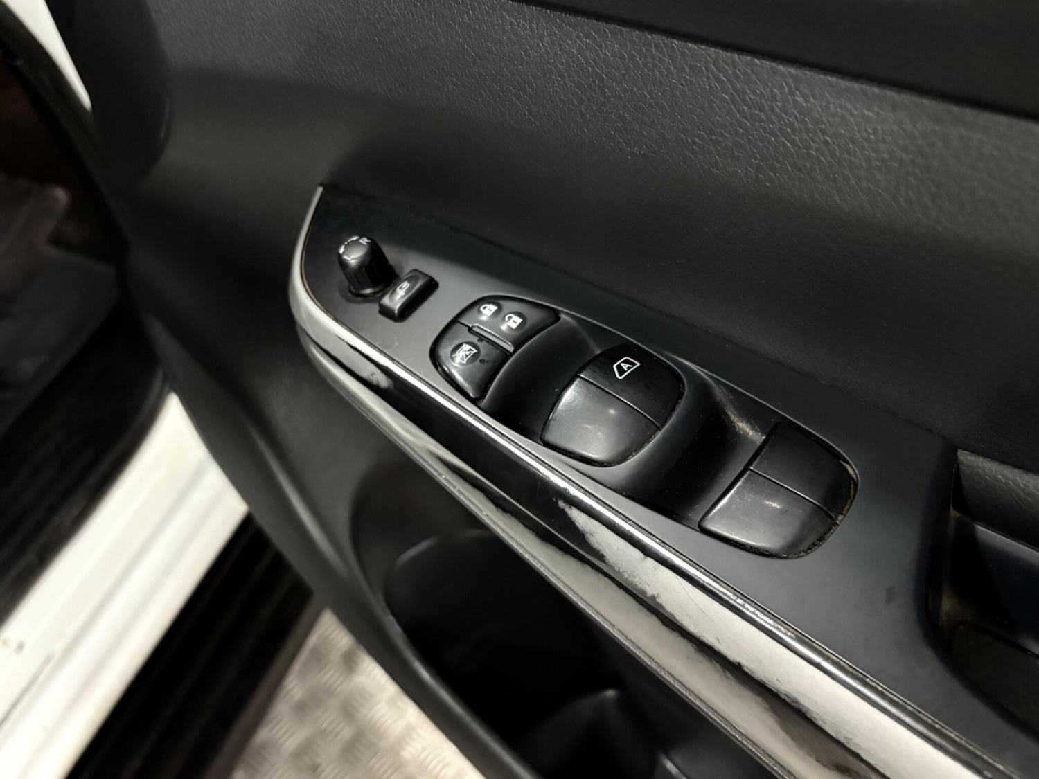 Used Nissan Navara 2021 for sale - 77020898: Photo 37