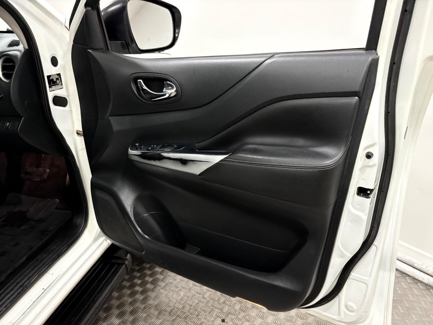 Used Nissan Navara 2021 for sale - 77020898: Photo 38