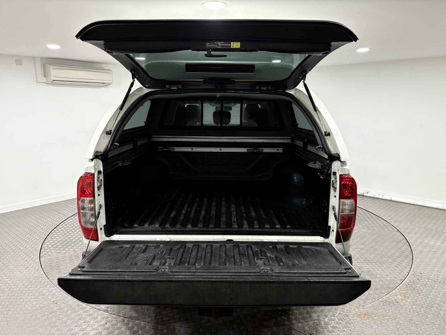 Used Nissan Navara 2021 for sale - 77020898: Photo 44