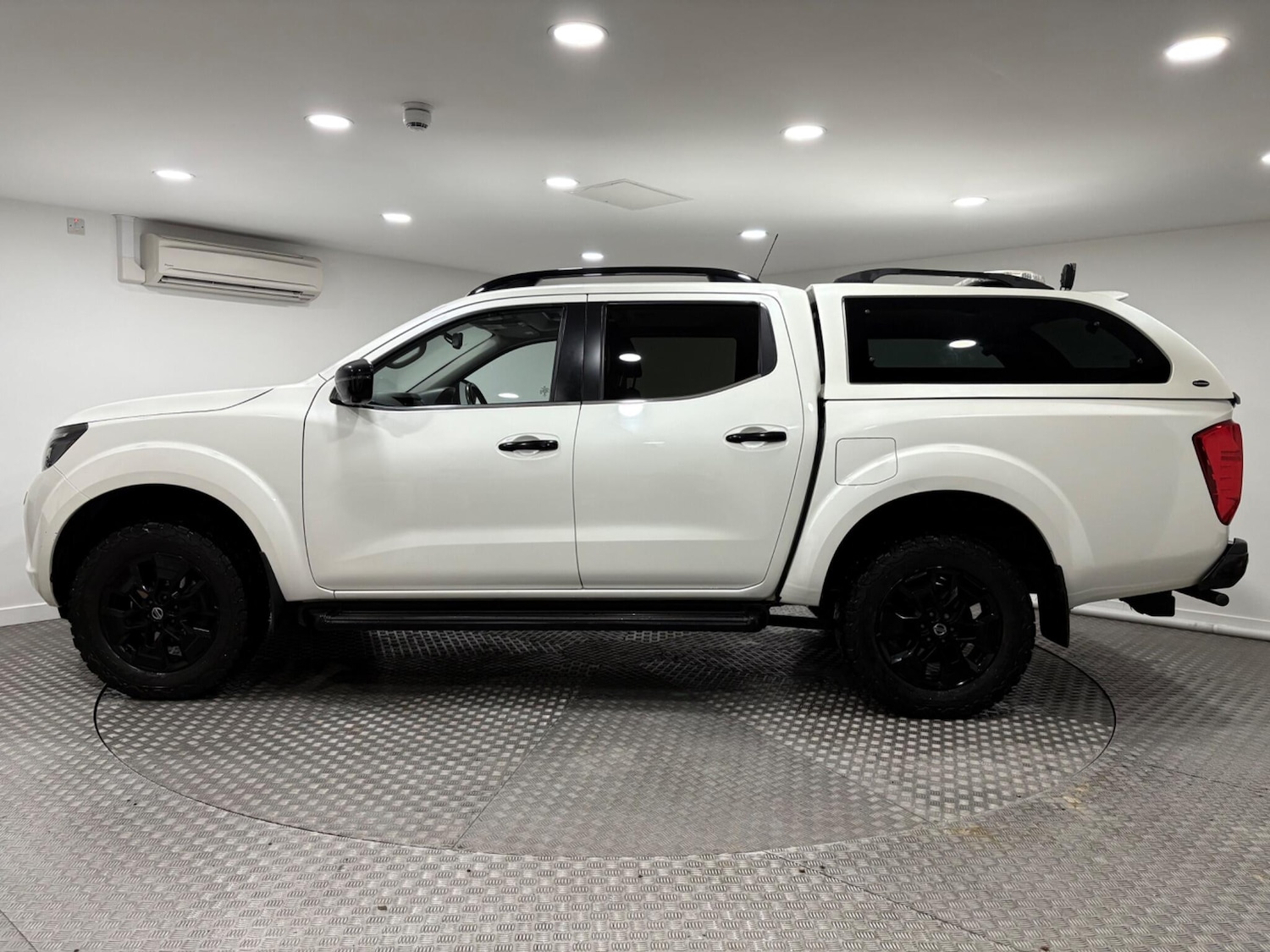 Used Nissan Navara 2021 for sale - 77020898: Photo 6