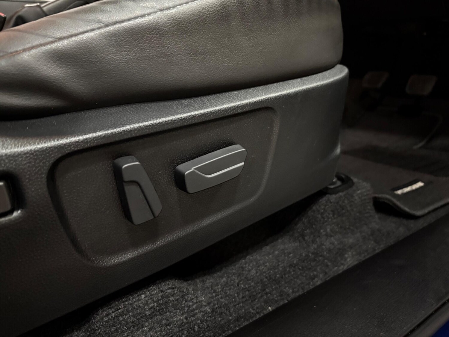 Used Isuzu D-Max 2023 for sale - 77020915: Photo 13