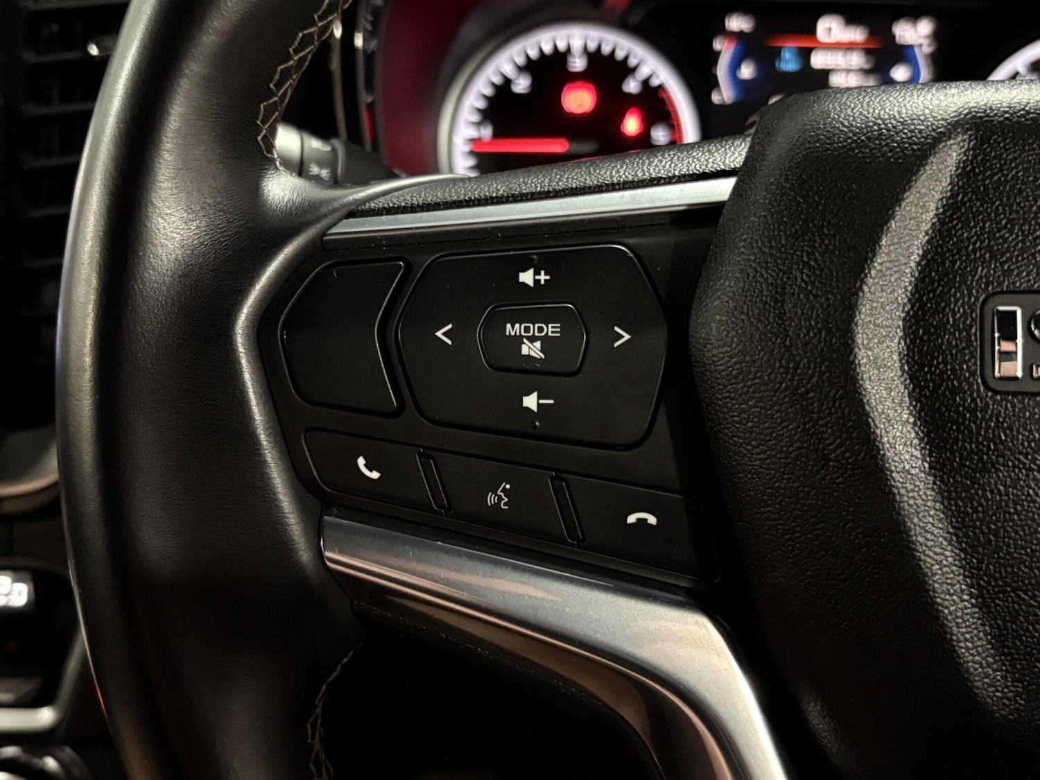 Used Isuzu D-Max 2023 for sale - 77020915: Photo 17