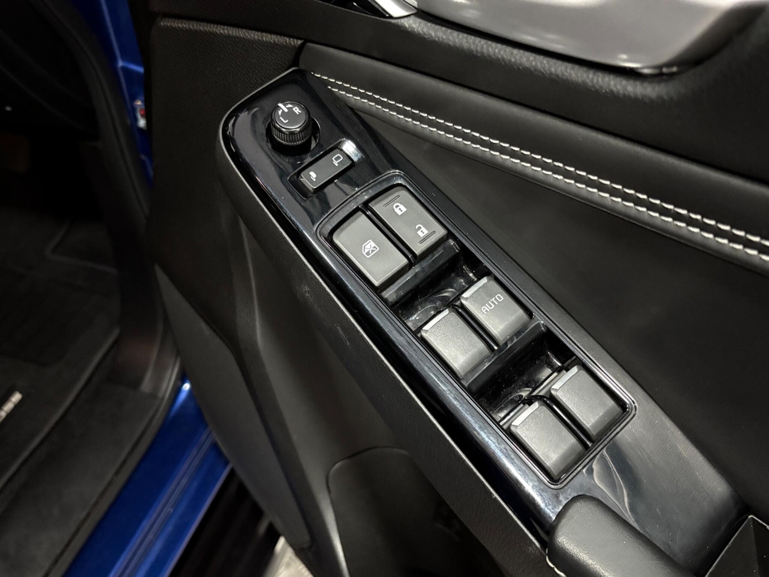 Used Isuzu D-Max 2023 for sale - 77020915: Photo 35