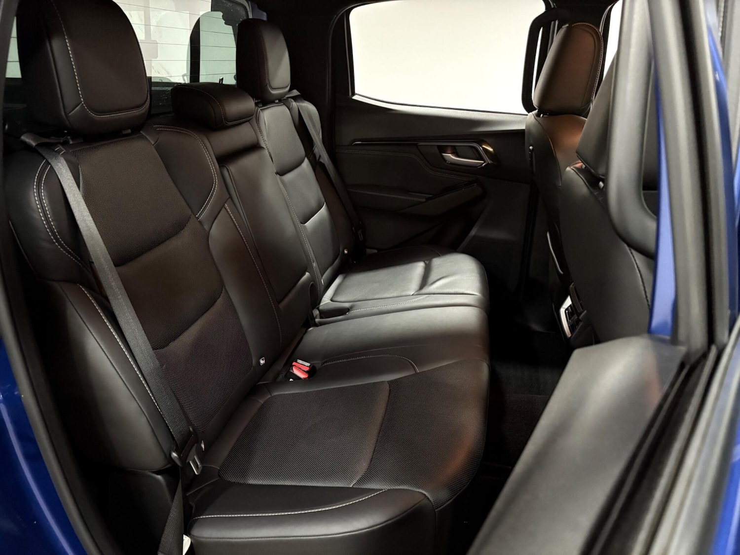 Used Isuzu D-Max 2023 for sale - 77020915: Photo 37