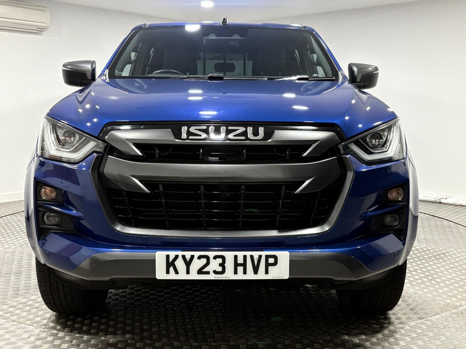 Used Isuzu D-Max 2023 for sale - 77020915: Photo 8