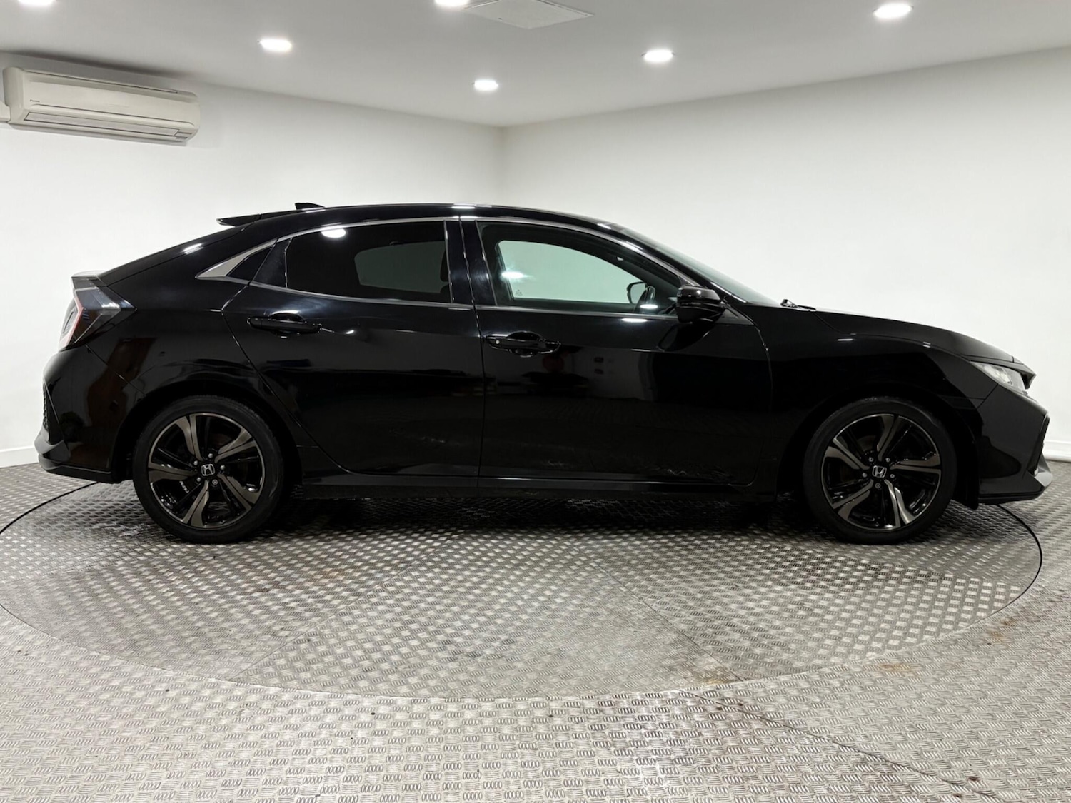 Used Honda Civic for sale - 77267005: Photo 2