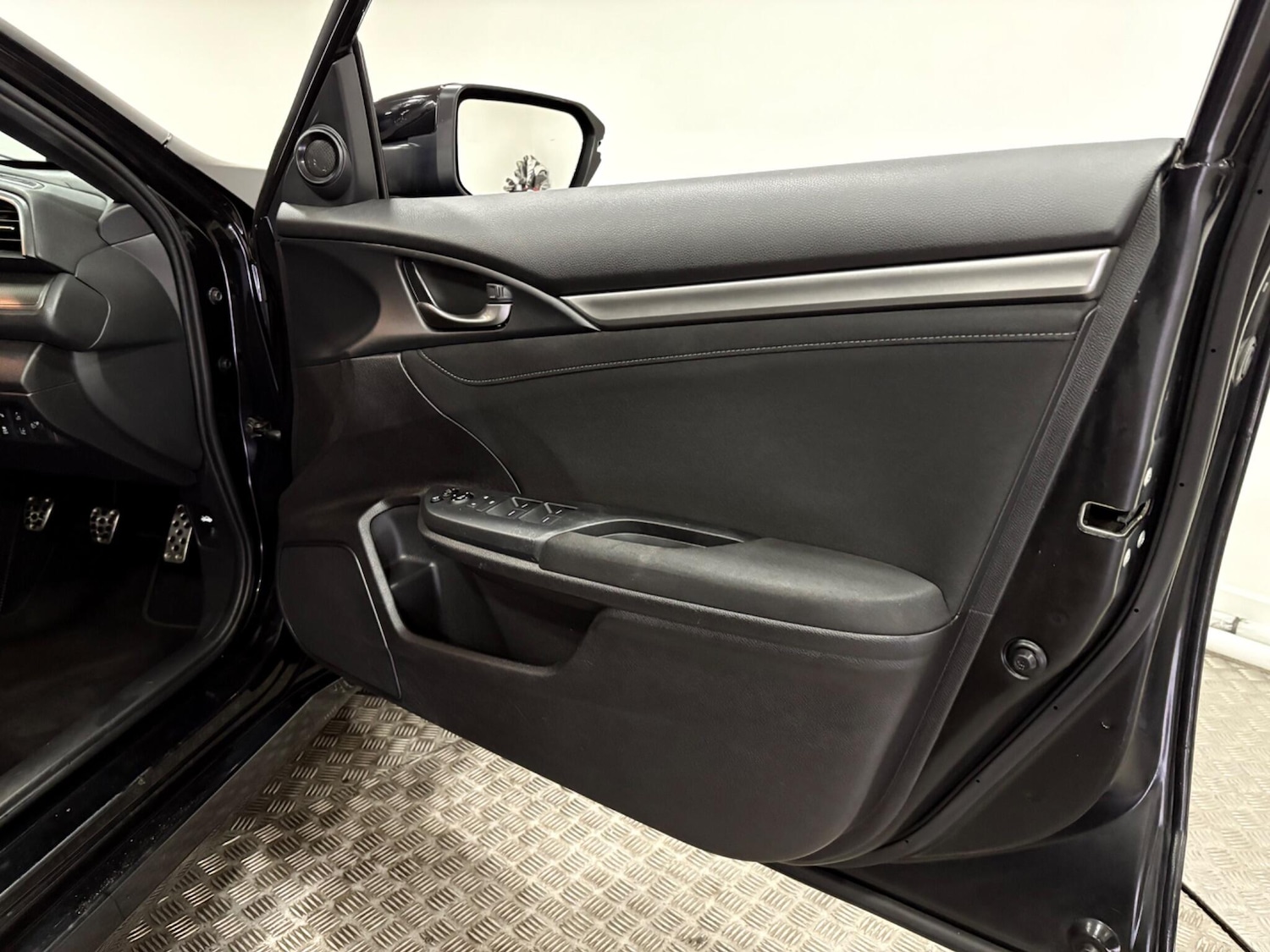 Used Honda Civic for sale - 77267005: Photo 33