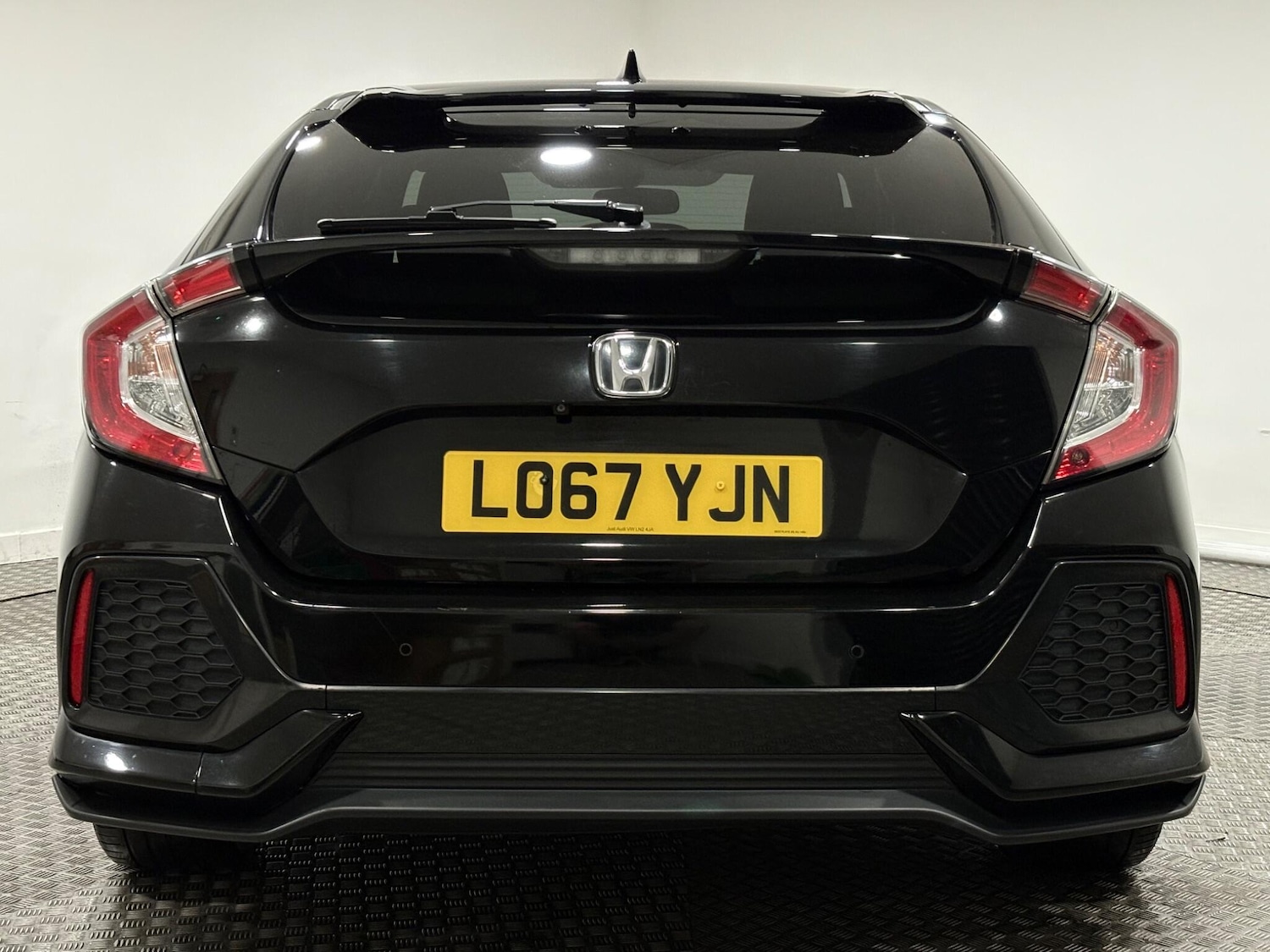 Used Honda Civic for sale - 77267005: Photo 4