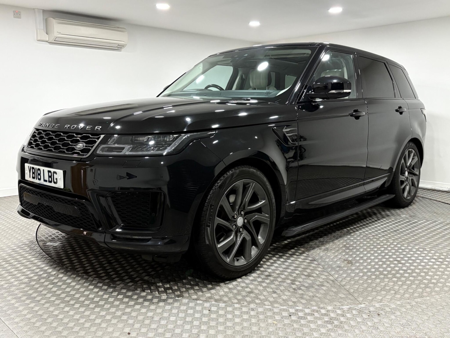 Used Land Rover Range Rover Sport 2018 for sale - 76887240: Photo 7