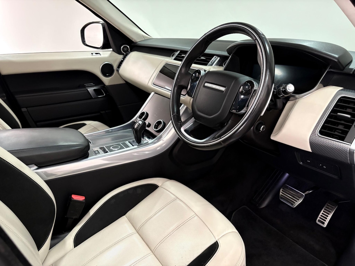 Used Land Rover Range Rover Sport 2018 for sale - 76887240: Photo 9