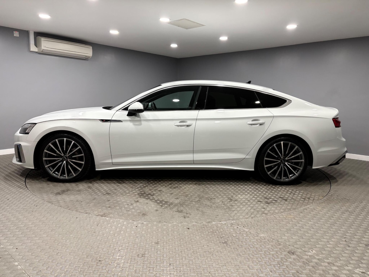 Used Audi A5 2023 for sale - 77550562: Photo 6