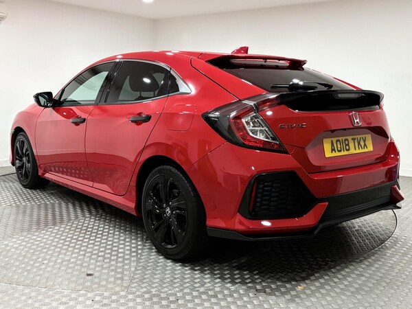 Used Honda Civic 2018 for sale - 76095078: Photo 5