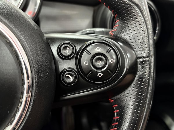 Used MINI Convertible 2018 for sale - 75198763: Photo 18