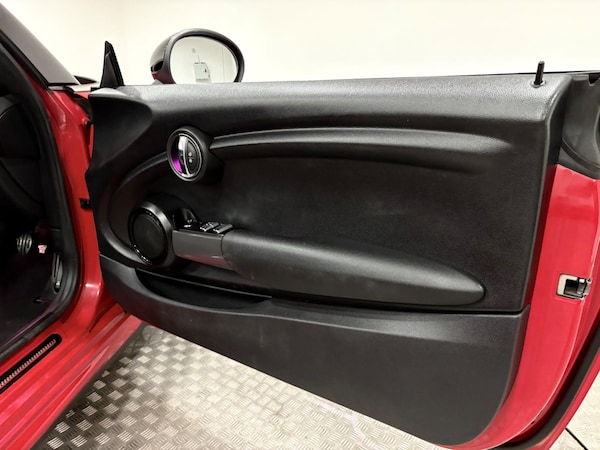 Used MINI Convertible 2018 for sale - 75198763: Photo 40