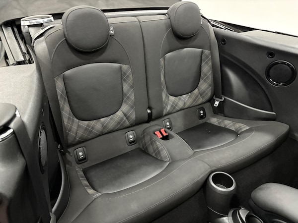 Used MINI Convertible 2018 for sale - 75198763: Photo 41